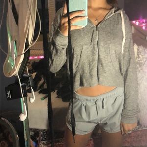 HOLLISTER 🦅💋 cropped hoodie